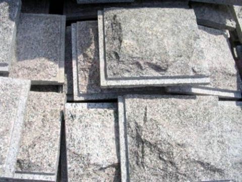 点击查看详细信息<br>标题：蘑菇石 阅读次数：1652
